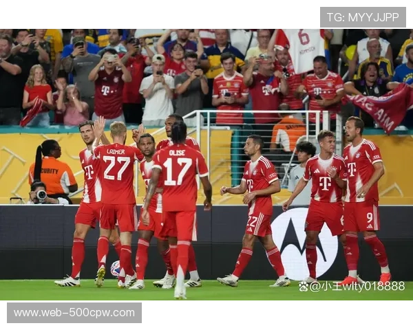 拜仁主场场均进4球vs多特主场失球0.8球,争冠攻防两极